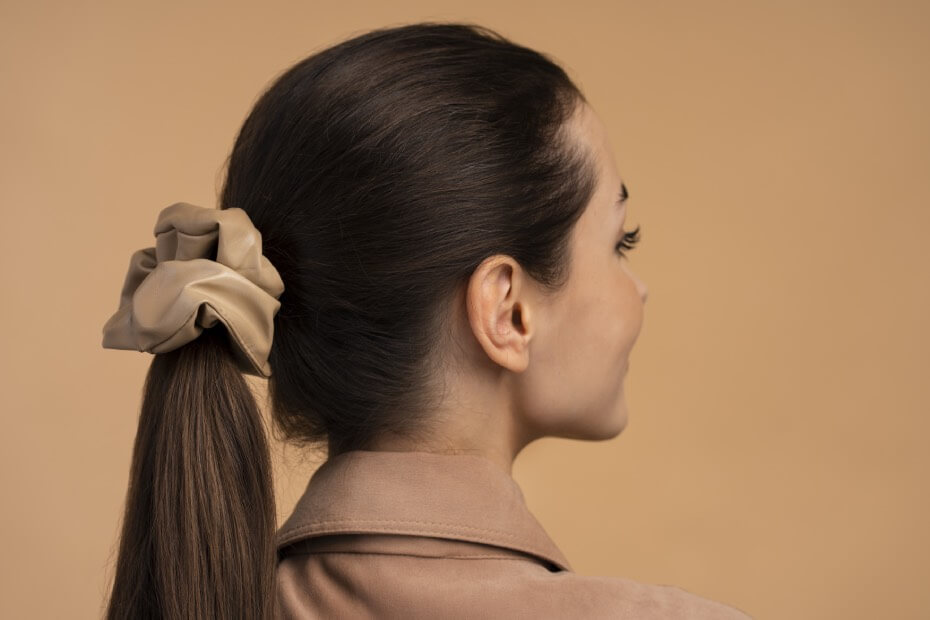 Foriu te sugiere hacerte una cola de caballo baja cuando tengas un día apurado y no tengas mucho tiempo para peinarte.