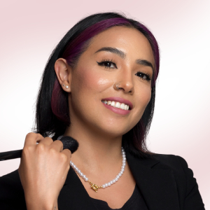 Foto de perfil de coach Itzel de Foriu CDMX en servicios de peinado y maquillaje para novias