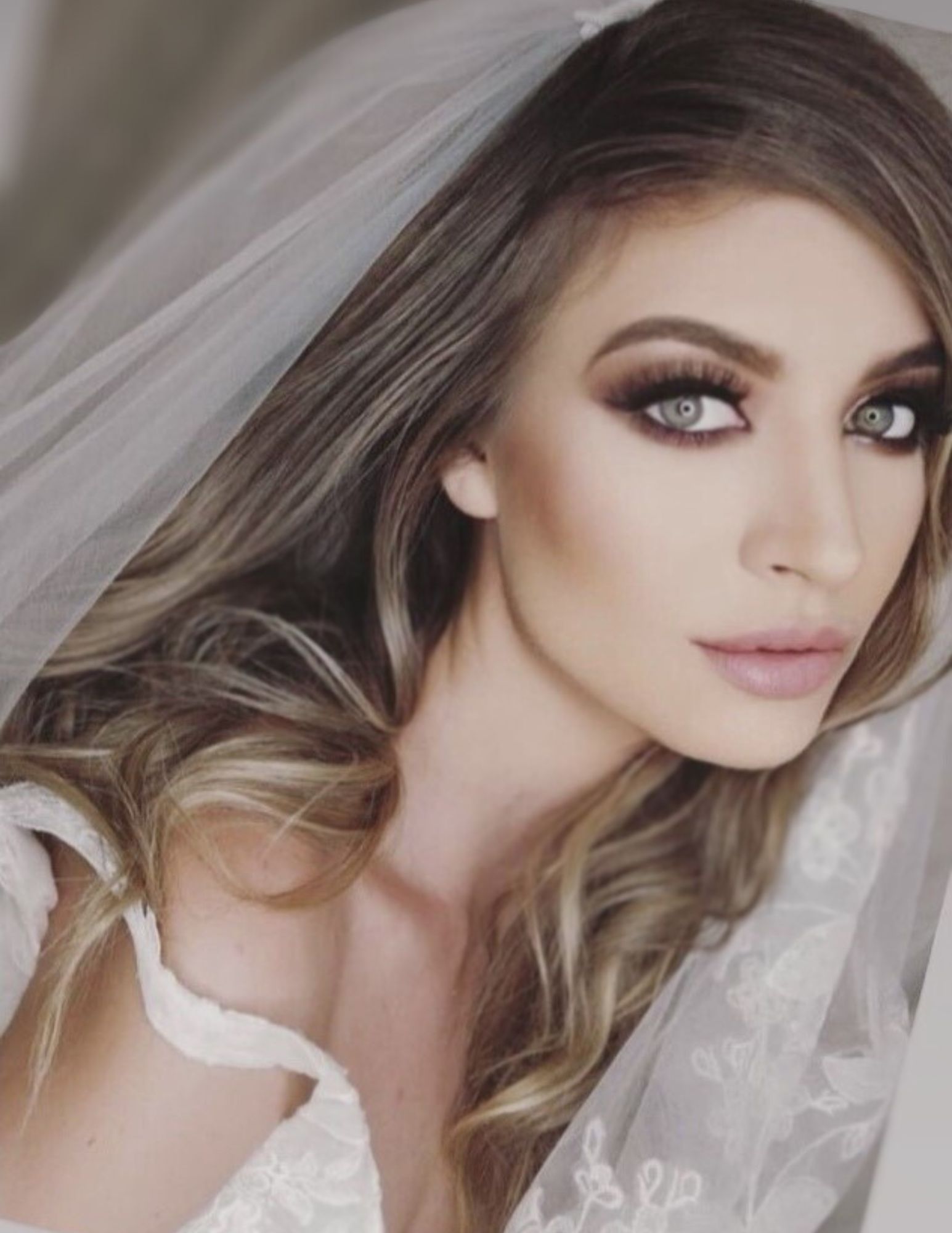 Maquillaje de novia realizado por la coach Daniela de Foriu en Ciudad de México