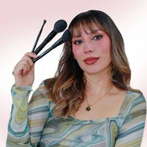 Foto de perfil de coach Valeria de Monterrey en servicios de peinado y maquillaje para novias