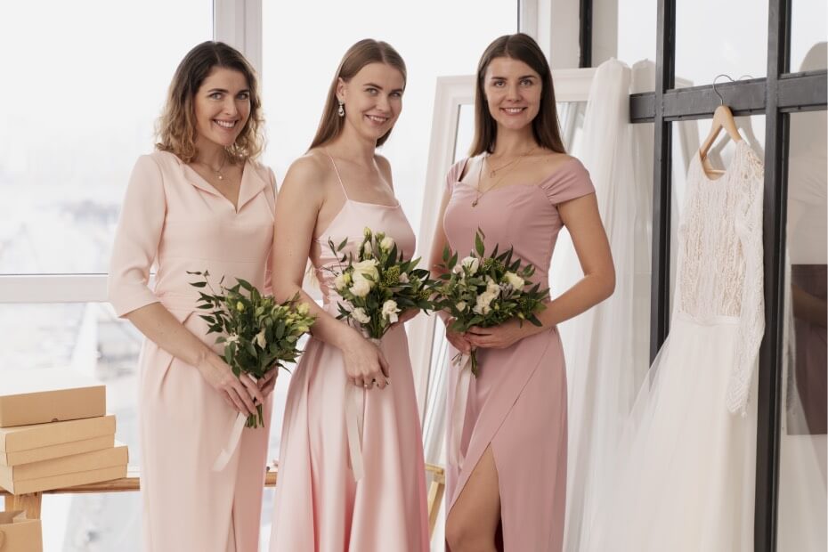 Foriu quiere facilitarte el día de tu boda y por eso maquillamos y peinamos a domicilio a todas tus damas.