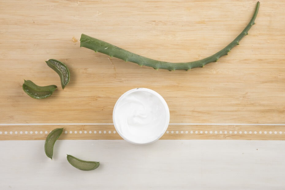 Foriu te recomienda utilizar cremas con aloe de vera para hidratar tu piel.