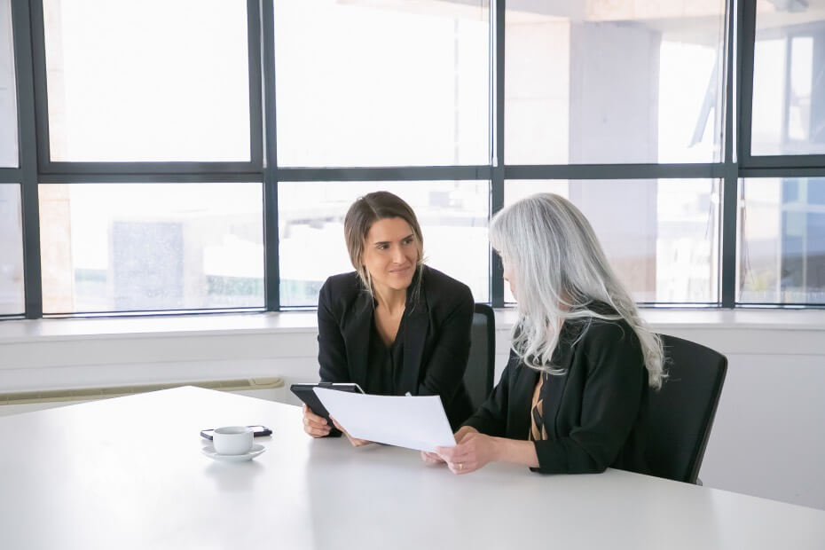 Foriu nos recomienda varios looks ideales para entrevistas de trabajo.