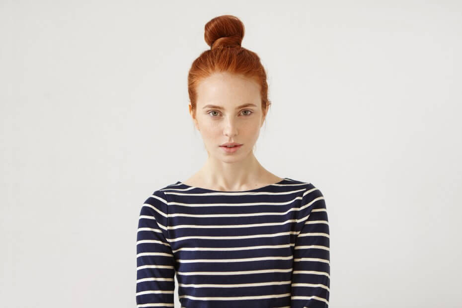 Foriu nos sugiere que el chongo es un peinado ideal para una entrevista de trabajo.